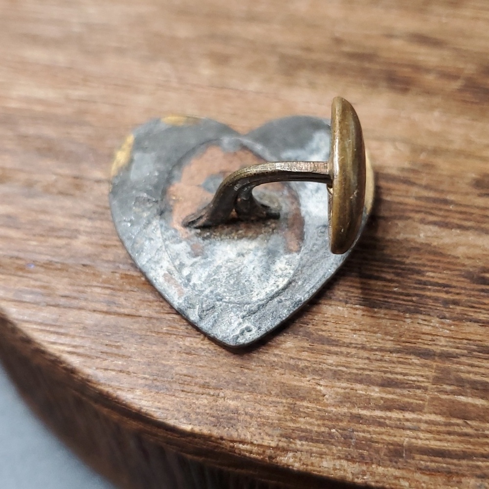 Victorian cufflink Egyptian brass very old piece collectible heirloom estate - Picture 2 of 2